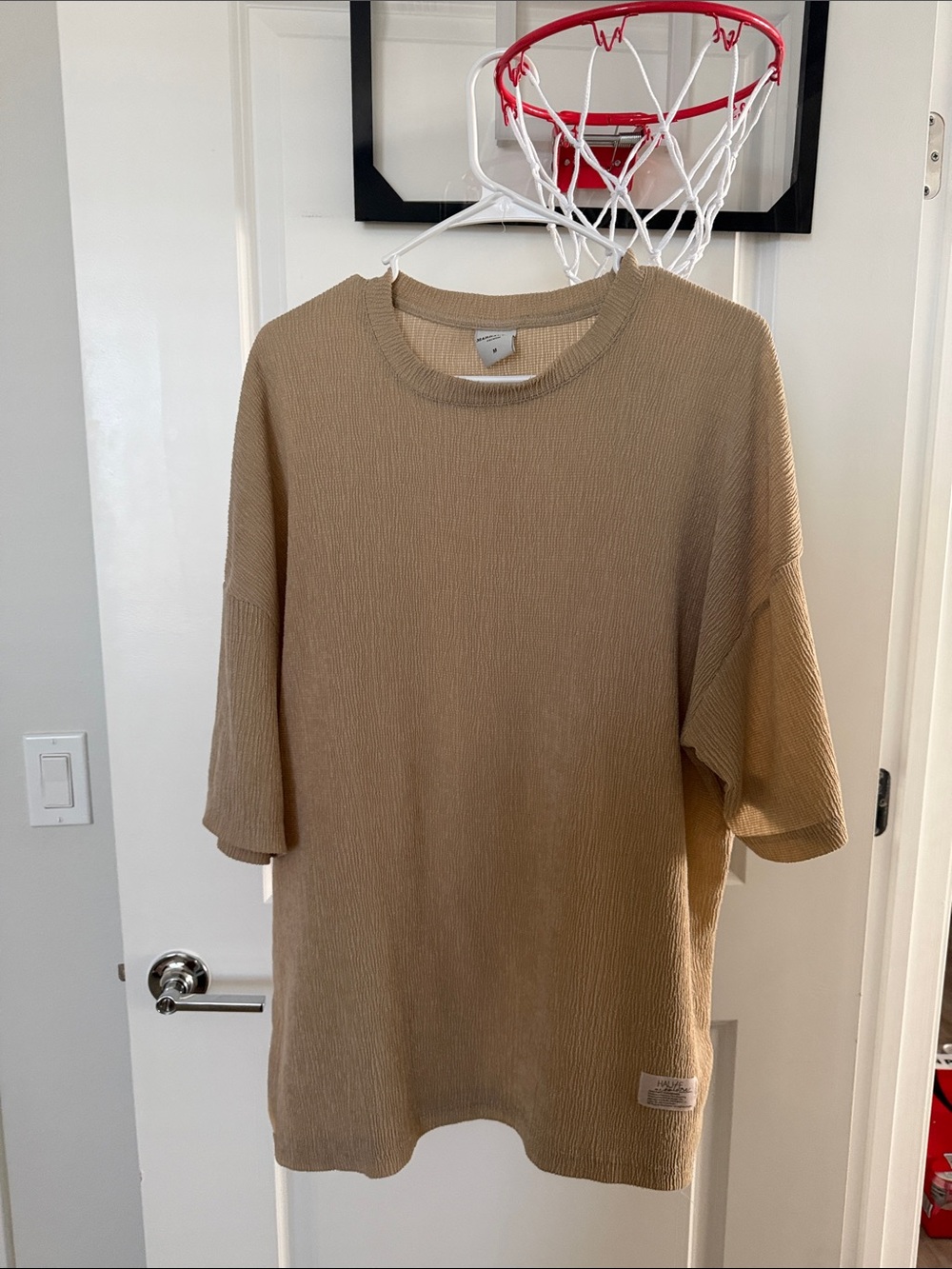 Relaxed Fit Short Sleeve Crewneck Shirt in Tan
